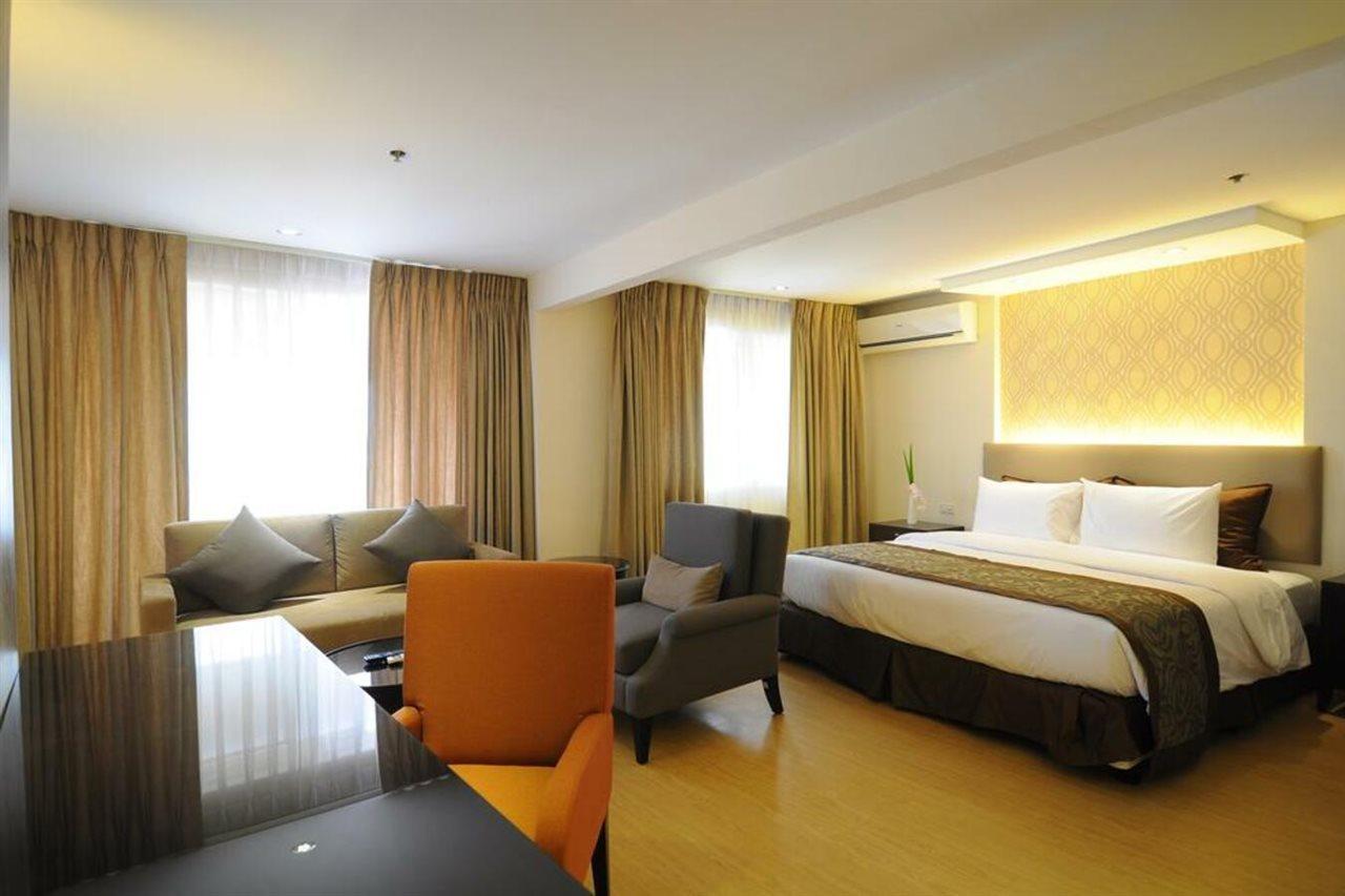 Imperial Palace Suites Quezon City Exteriér fotografie