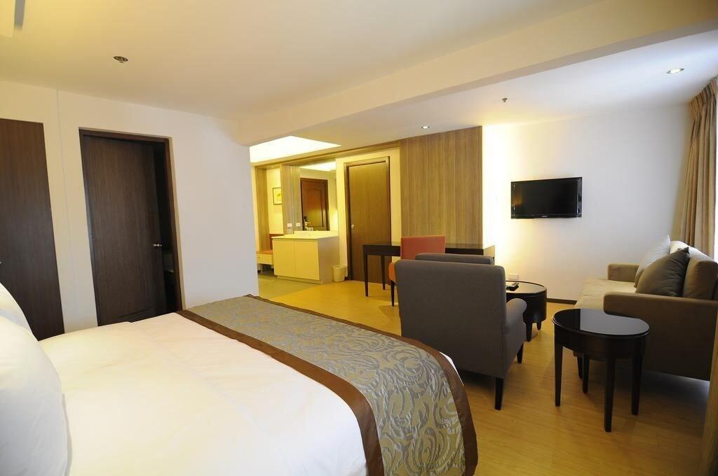 Imperial Palace Suites Quezon City Exteriér fotografie