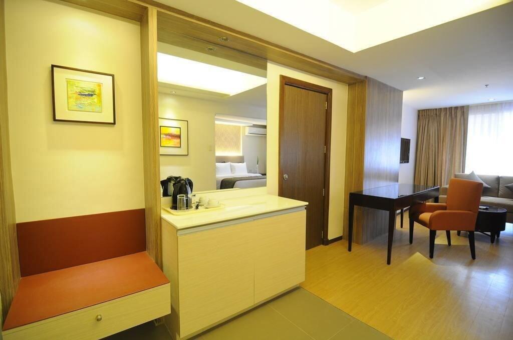 Imperial Palace Suites Quezon City Exteriér fotografie