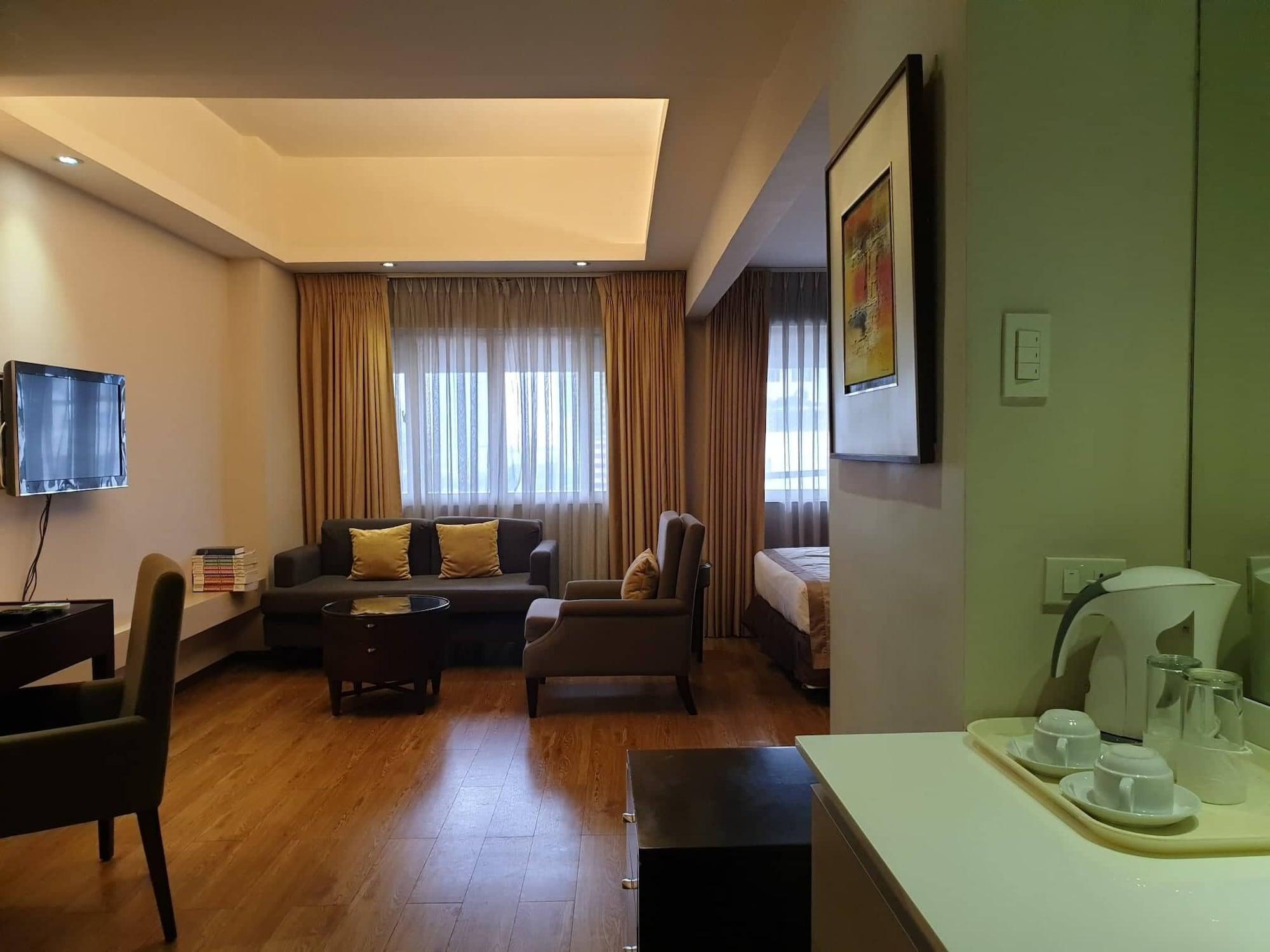 Imperial Palace Suites Quezon City Exteriér fotografie