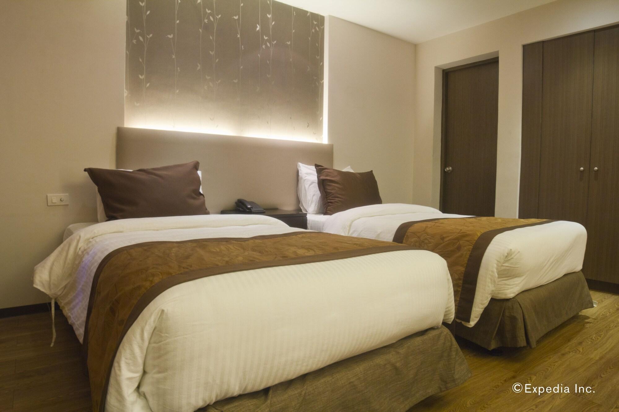Imperial Palace Suites Quezon City Exteriér fotografie