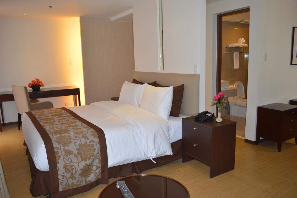 Imperial Palace Suites Quezon City Exteriér fotografie