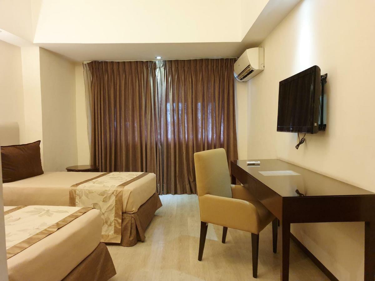 Imperial Palace Suites Quezon City Exteriér fotografie