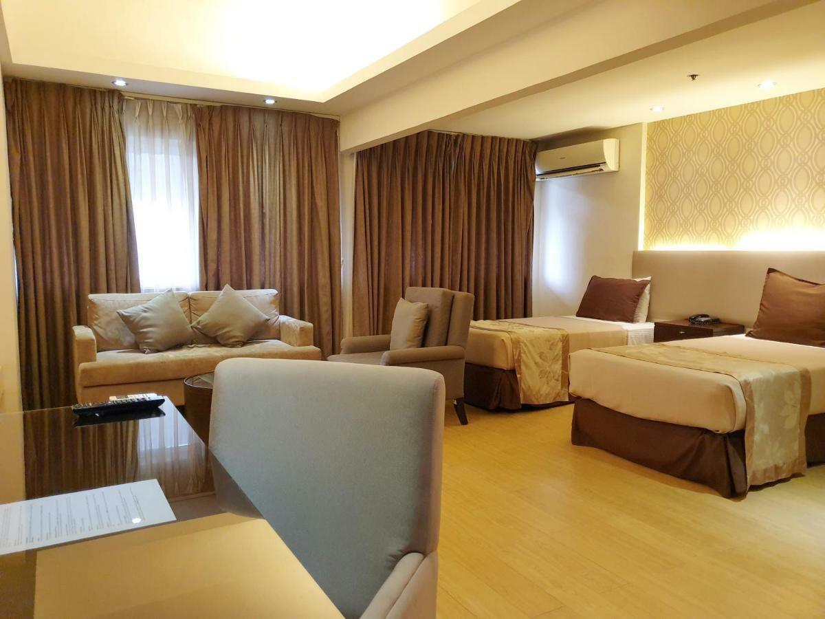 Imperial Palace Suites Quezon City Exteriér fotografie