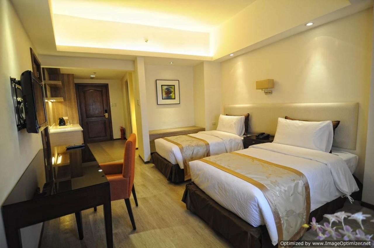 Imperial Palace Suites Quezon City Exteriér fotografie